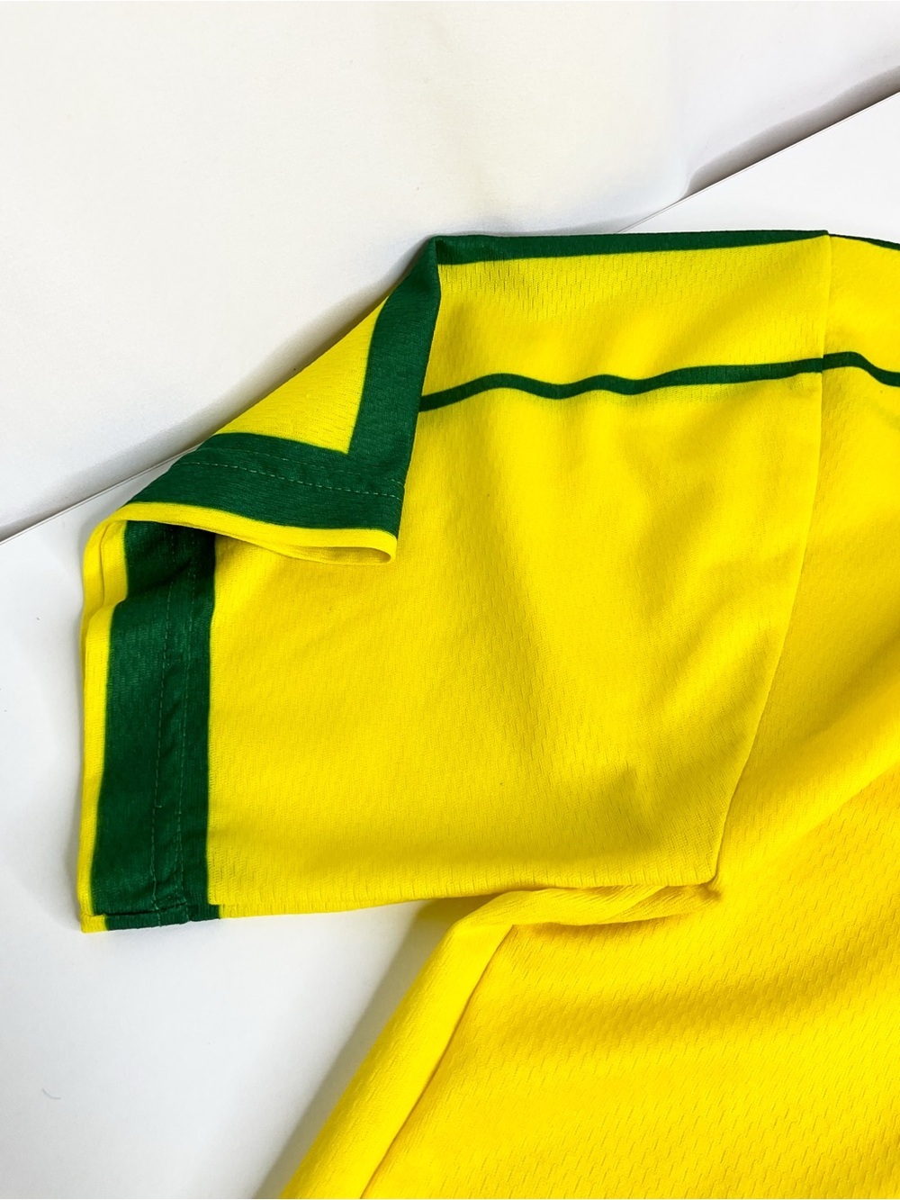 Brasil Yellow & Green Soccer Jersey - Vintage - Picture 4 of 8